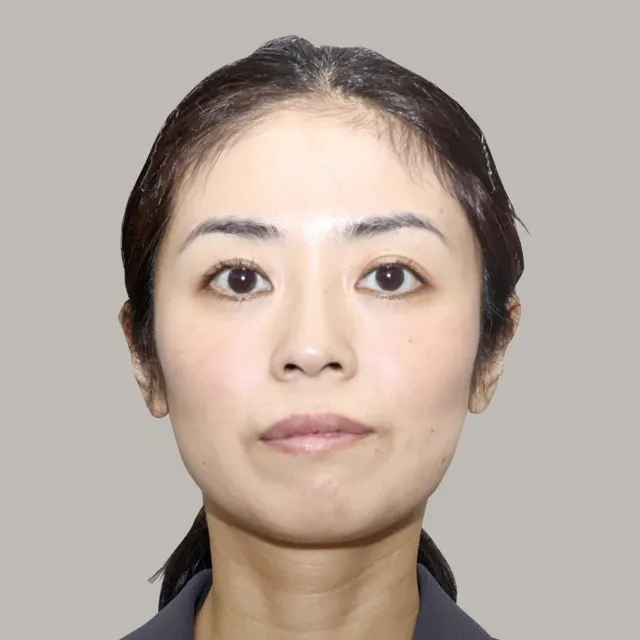 川端 絢美