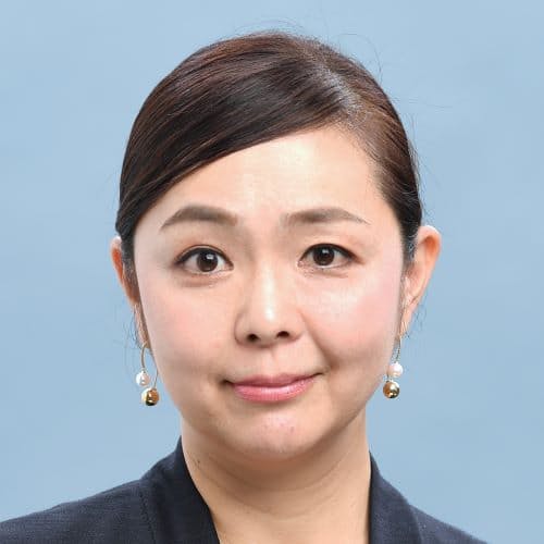 山本 由里